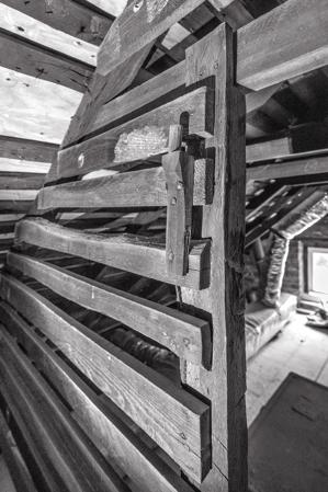 Wooden pintle from hinge on latticed attic room; 1760s